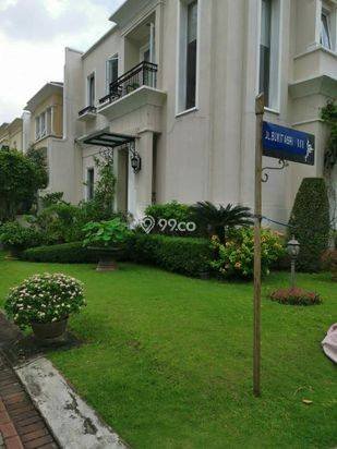RUMAH DI CASA GOYA PARK RESIDENCES KEBON JERUK