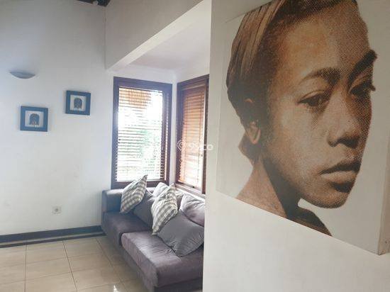 Tropical Balinese Freehold Villa Walking Distance To The Beach