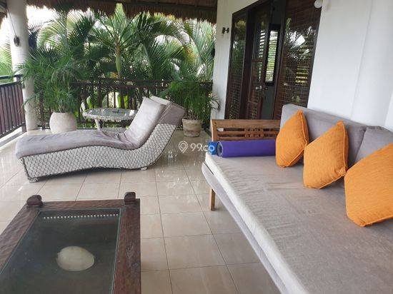 Tropical Balinese Freehold Villa Walking Distance To The Beach