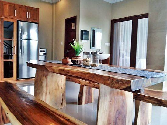 VILLA ASRI DAN LINGKUNGAN SANGAT PRIVATE DI CANGGU