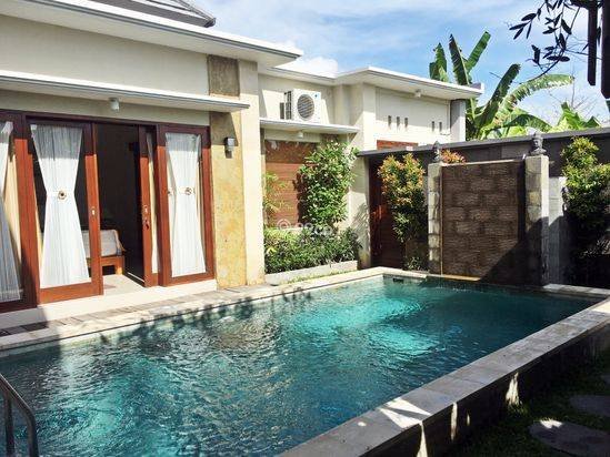 VILLA ASRI DAN LINGKUNGAN SANGAT PRIVATE DI CANGGU