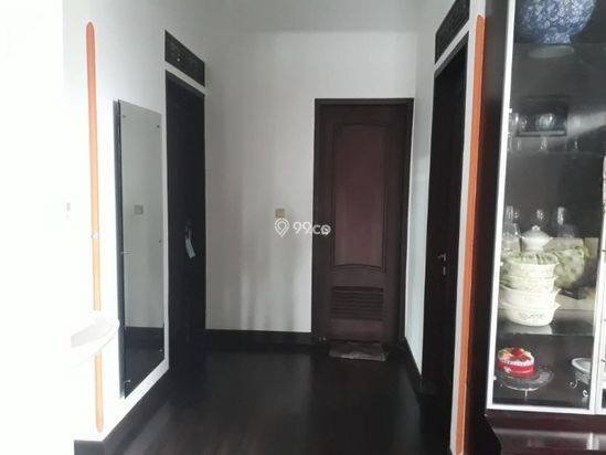 Dijual Murah Rumah mewah 3 lantai dekat wisata Lembang