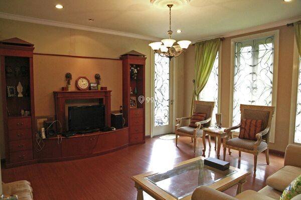 Rumah 5 KT 3 KM View Gunung di BSD Victoria Park Lane, Tangerang