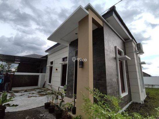 Rumah Siap Dihuni Dekat Exit Tol Manisrenggo View Sawah