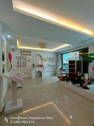 2 UNIT RUKO NAGOYA NEWTON (GANDENG) LOKASI SANGAT RAMAI