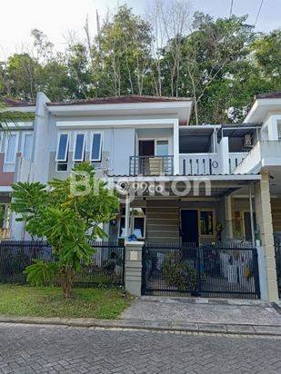 RUMAH BALIKPAPAN BARU SEMI FURNISH