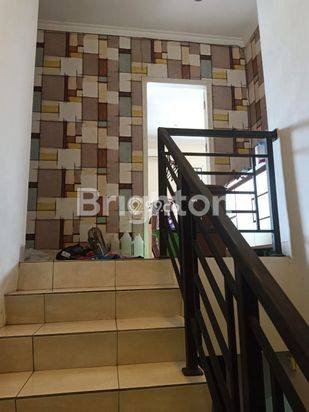 RUMAH BALIKPAPAN BARU SEMI FURNISH