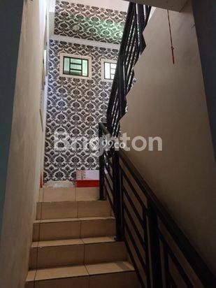 RUMAH BALIKPAPAN BARU SEMI FURNISH