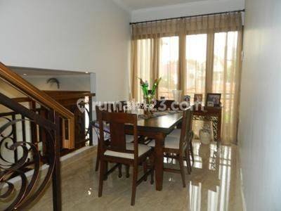 Rumah Modern Cilandak Sebrang Citos, SHM, 3 Lantai, 4.2M