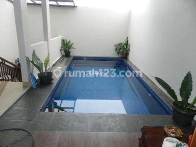 Rumah Modern Cilandak Sebrang Citos, SHM, 3 Lantai, 4.2M
