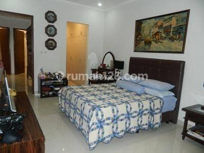 Rumah Modern Cilandak Sebrang Citos, SHM, 3 Lantai, 4.2M