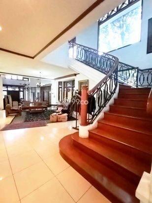 Rumah Bagus Di Huk Jalan Lebar Di Cipete Jakarta Selatan