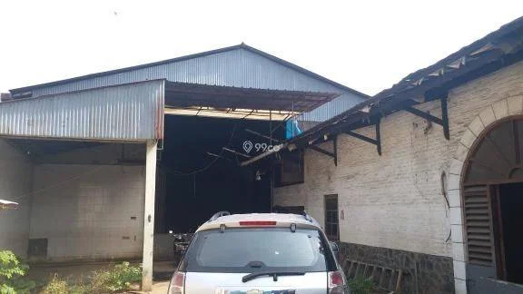 Gudang karang tengah lt 650m2 bisa kontener Tangerang