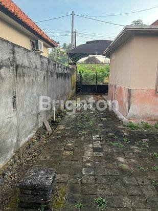 RUMAH MINIMALIS DI PERUMAHAN ELITE TAMAN NUANSA TJAMPUHAN, BLAH BATUH, GIANYAR