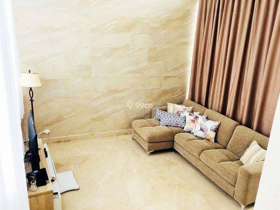 RUMAH MEWAH 3 LANTAI DI DAERAH ELITE RENON