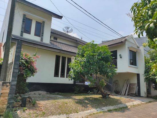 Kost 12 Pintu Arga Merbabu Cilegon 2 Lantai Terjun Bebas dari 2,5M