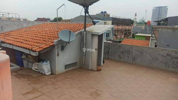 Rumah Di Jalan Utama Cengkareng Jakarta Barat