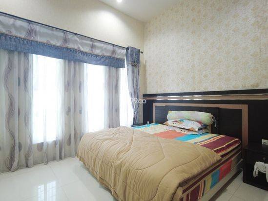 Villa di Komplek Cemara Asri ( Jl. Merpati )