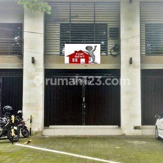 RUKO 2 LT ( 2 Unit ) DI LOKASI SANGAT STRATEGIS DI RENON