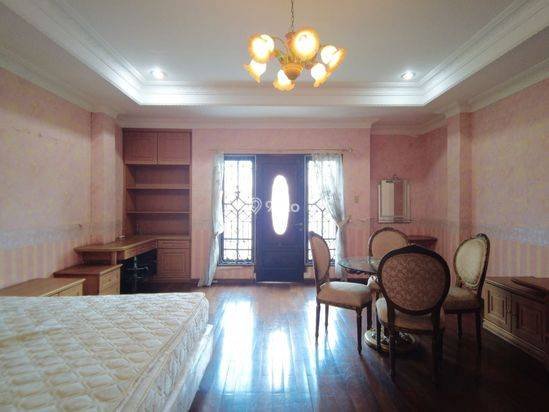 Villa di Komplek Malibu Indah