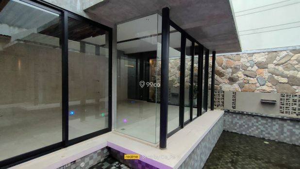 Rumah+Pool di Dharmahusada Indah Selatan, Surabaya