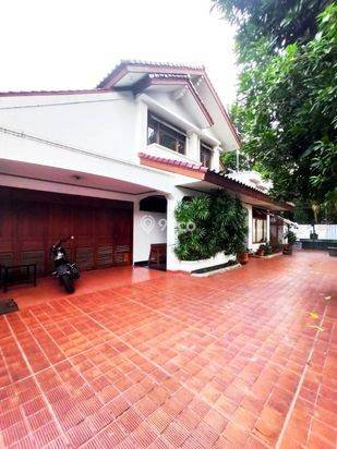 Rumah Bagus Di Huk Jalan Lebar Di Cipete Jakarta Selatan