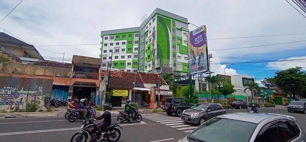 110M->75M | Budget Stars Hotel Jogja, 132 Luxroom w swpool Ten