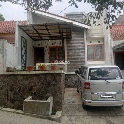 Rumah dijual murah komplek Griya Cipageran Cimahi