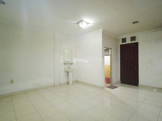 Villa di Jalan Raden Saleh Dalam