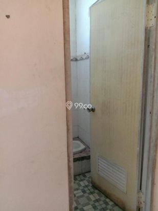 KOST DIJUAL: K141 2 lantai UMS Solo harga 2,5M ada rumah induk