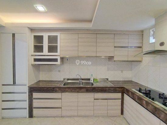 Villa di Jl. Madong Lubis ( Simp Sei Kera )