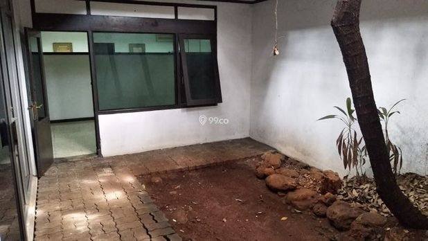 Rumah Kantor di Jalan Kalibata Tengah