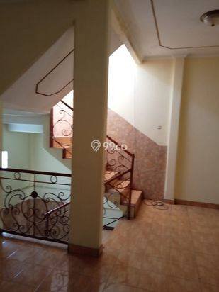 Rumah 2,5lt dekat soekarno hatta dekat polda sebelum cibiru