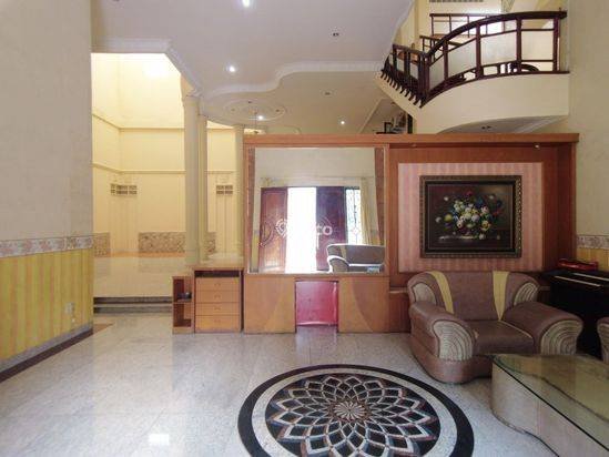 Villa di Komplek Malibu Indah