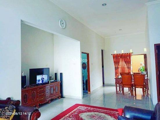 RUMAH CANTIK DAN MURAH DI MAGUWO