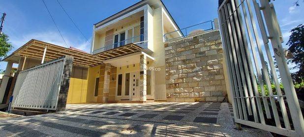 Di jual rumah di araya PBI blimbing kawasan elite di kota mala