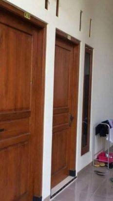 KOST DIJUAL: K182 Kost utara UMS dekat Lor inn Solo harga 1,9M