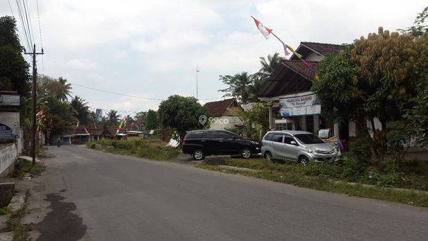 Rumah Salam. Sejuk, Luas dan Strategis