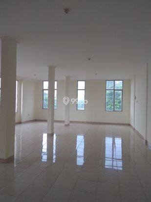 Disewakan Ruko Siap Pakai 3 Lantai Posisi Hoek Di Ruko Bizhub