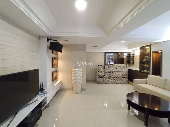 Villa di Jl. Madong Lubis ( Simp Sei Kera )
