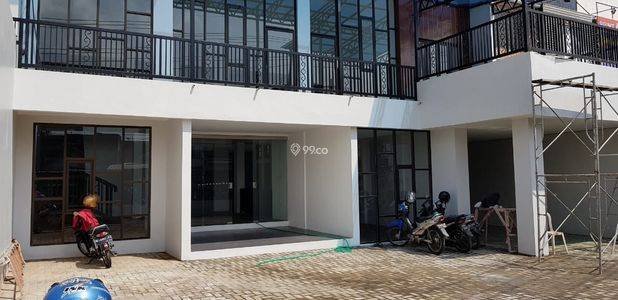 Gedung Kantor Ruko Luas 467 Poros Jalan Sukarno Hatta _ 684B