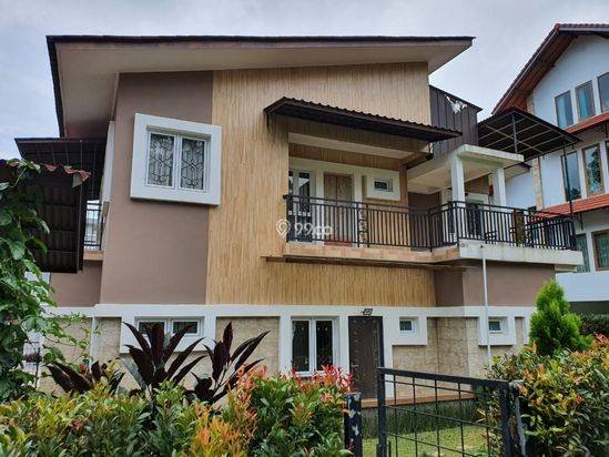 Villa Istana Bunga Lembang - Bandung