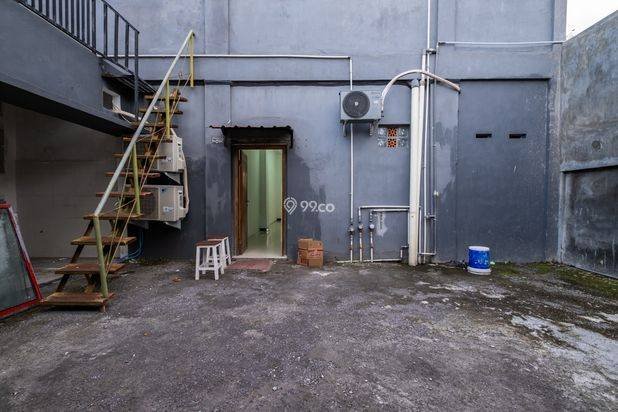 DISEWAKAN RUKO 1 LT  JIMBARAN PINGGIR JALAN BESAR