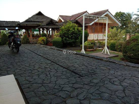 Villa nyaman  babus