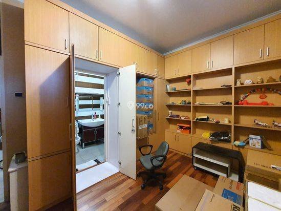 Villa di Komplek Taman Putri Hijau ( Row Komplek Utama )