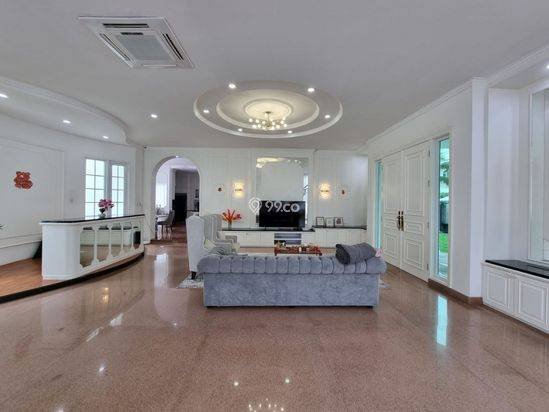 Villa Jumbo Komplek Taman Polonia 5