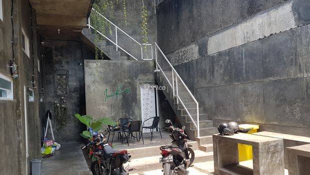 RUMAH KOST2AN MEWAH + RUKO 200 m2, SRAGEN KOTA, JAWA TENGAH