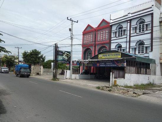 Ruko Gandeng di Jalan Pancing