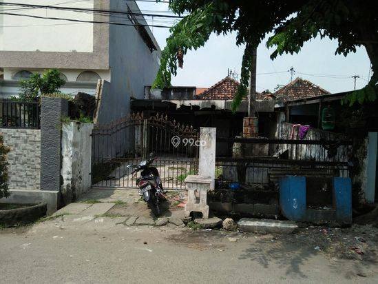 Rumah hitung tanah di Petemon