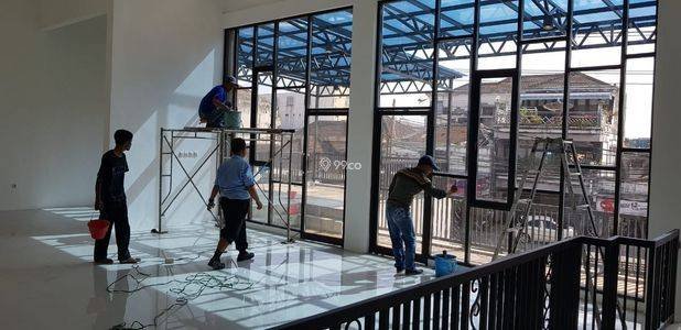 Gedung Kantor Ruko Luas 467 Poros Jalan Sukarno Hatta _ 684B